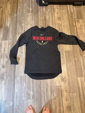 Nike NBA New Orleans Pelicans Players On Court Warm Up Sweater Crewneck